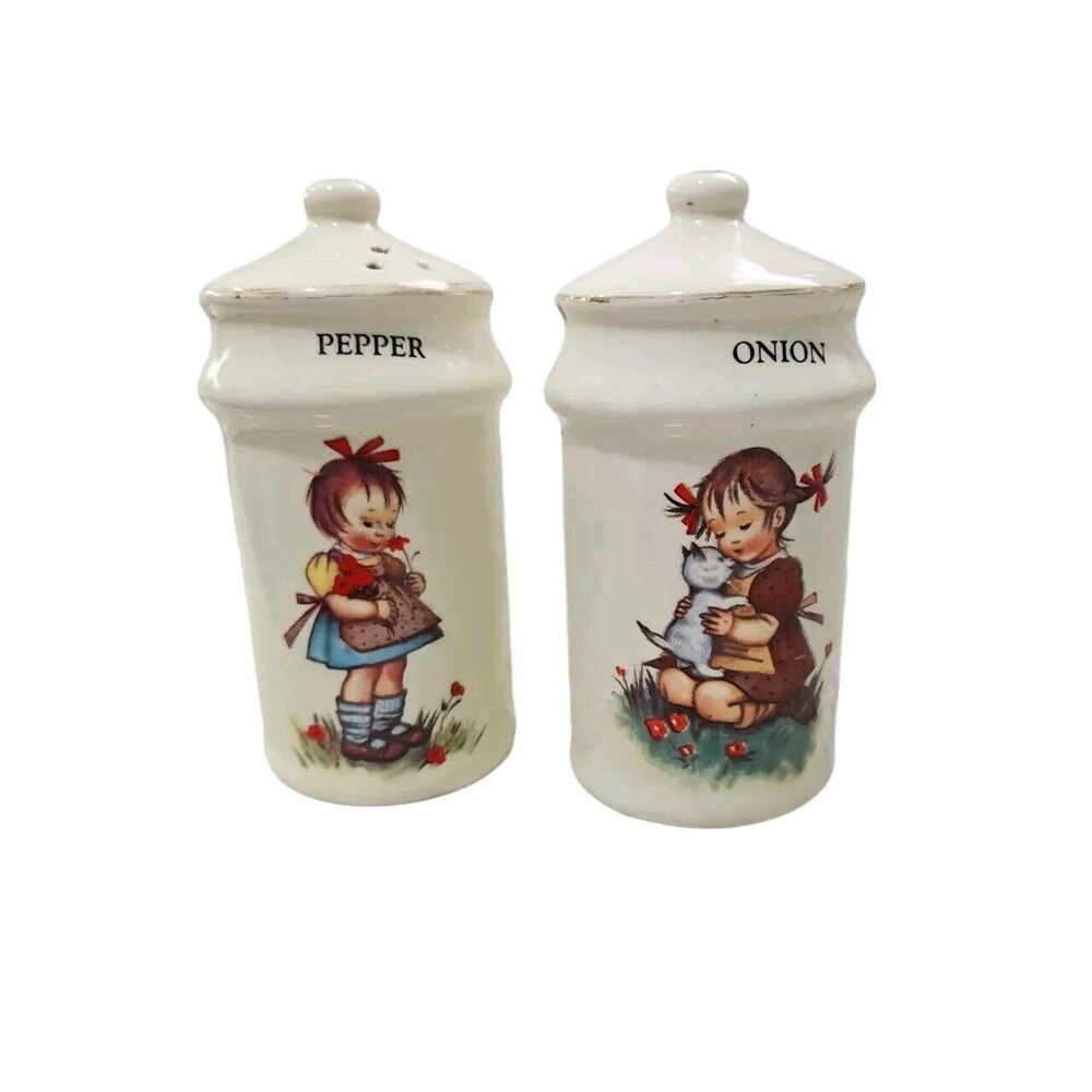 Vintage Ceramic J.S.N.Y Taiwan Spice Shakers Pepper & Onion "Hummel Style" Girls